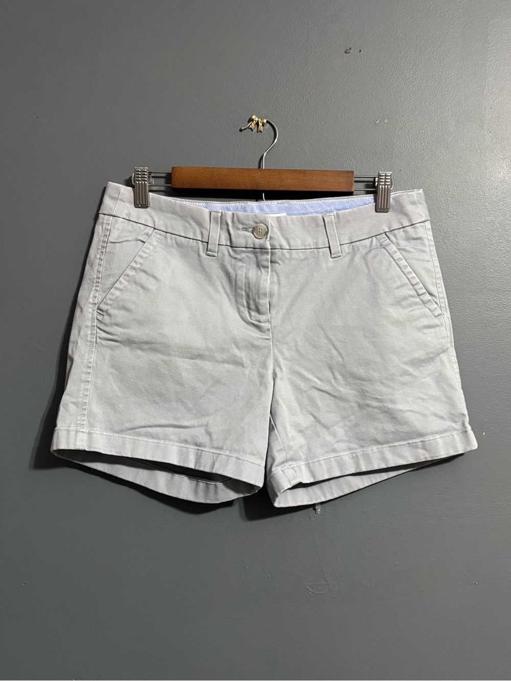 Southern tide grey preppy casual shorts size 8